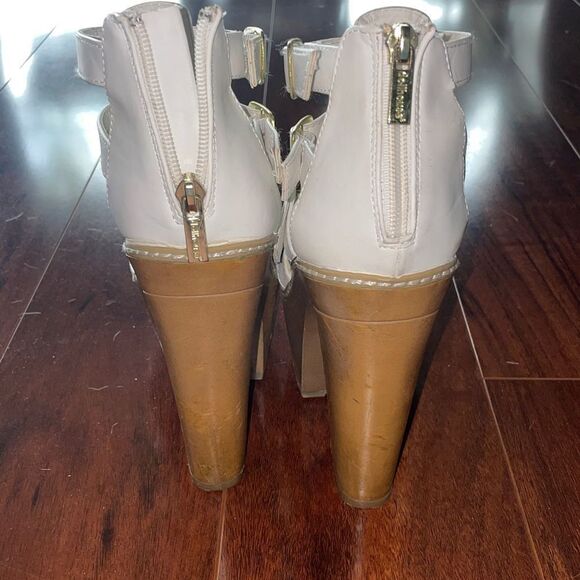 Dollhouse platforms - Picture 8 of 14